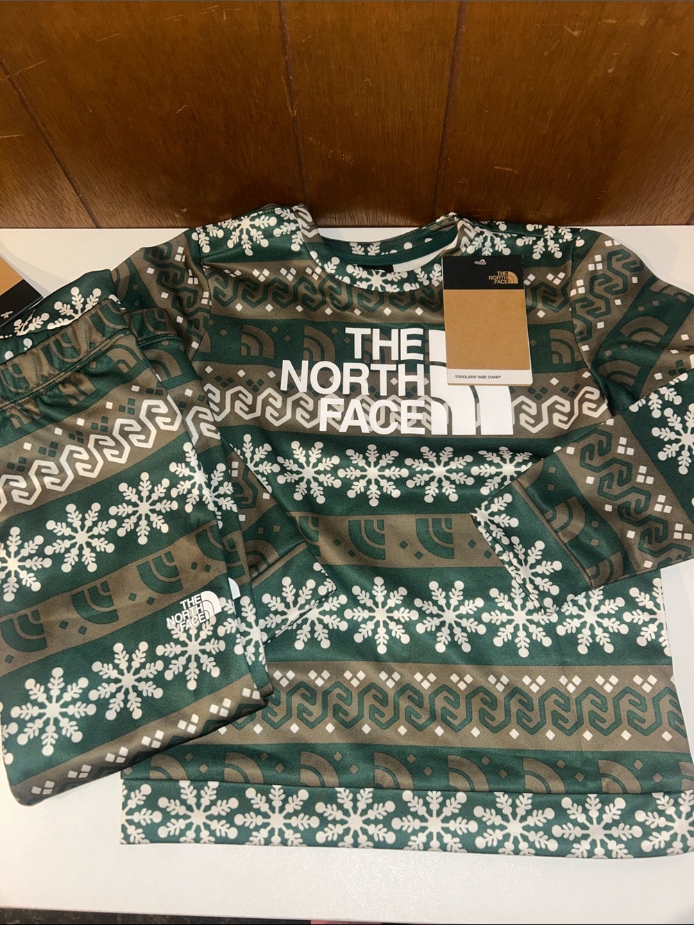 2/$60 The North Face Green and White Snowflake Kids Pajama Set